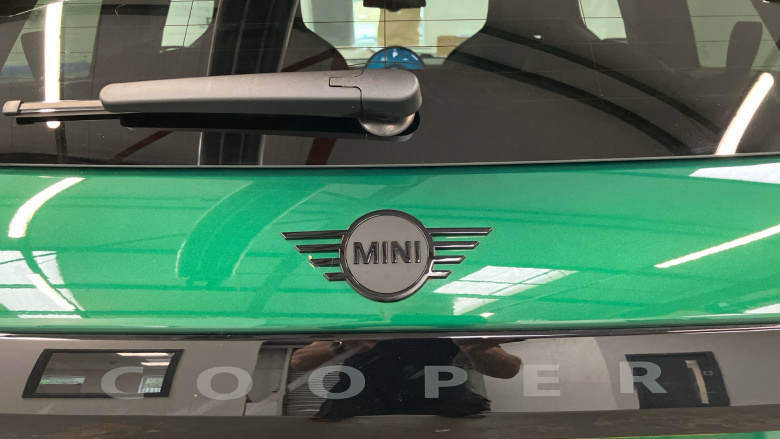 MINI Cooper 135kW E Sport [Level 2] 41kWh 3dr Auto Electric Hatchback